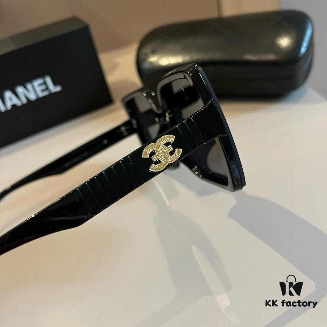 6931aa3bccd8ab3d7af9ea1a Chanel Popular Pearlescent Temple Sunglasses, XiaoHongShu Trending Style, Fashionable Designer Shades