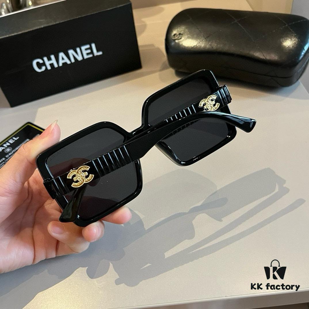 6931aa3bccd8ab3d7af9ea1e Chanel Popular Pearlescent Temple Sunglasses, XiaoHongShu Trending Style, Fashionable Designer Shades