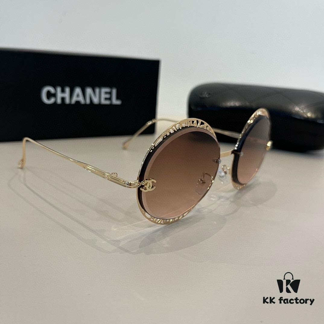 Chanel Sunglasses, Ultra-High-End Custom Design, Essential for Travel and Driving