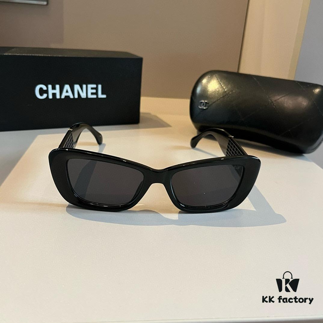 6931aa5bccd8ab3d7af9ec16 Vintage Chanel Gold Logo Sunglasses with Double C Logo