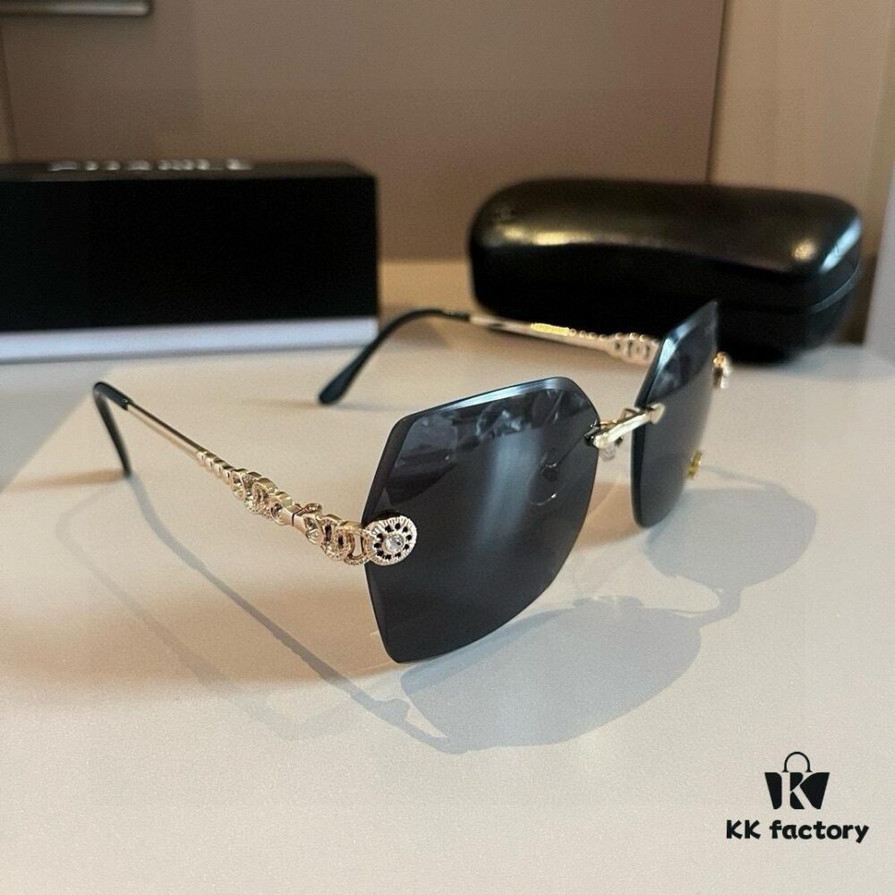 6931aa5eccd8ab3d7af9ec4e Chanel Popular Bestseller Xiaohongshu Same Style This Year's Hot Item CHANEL Sunglasses Trendy Influencer Style Shades Fashionable Sun Glasses