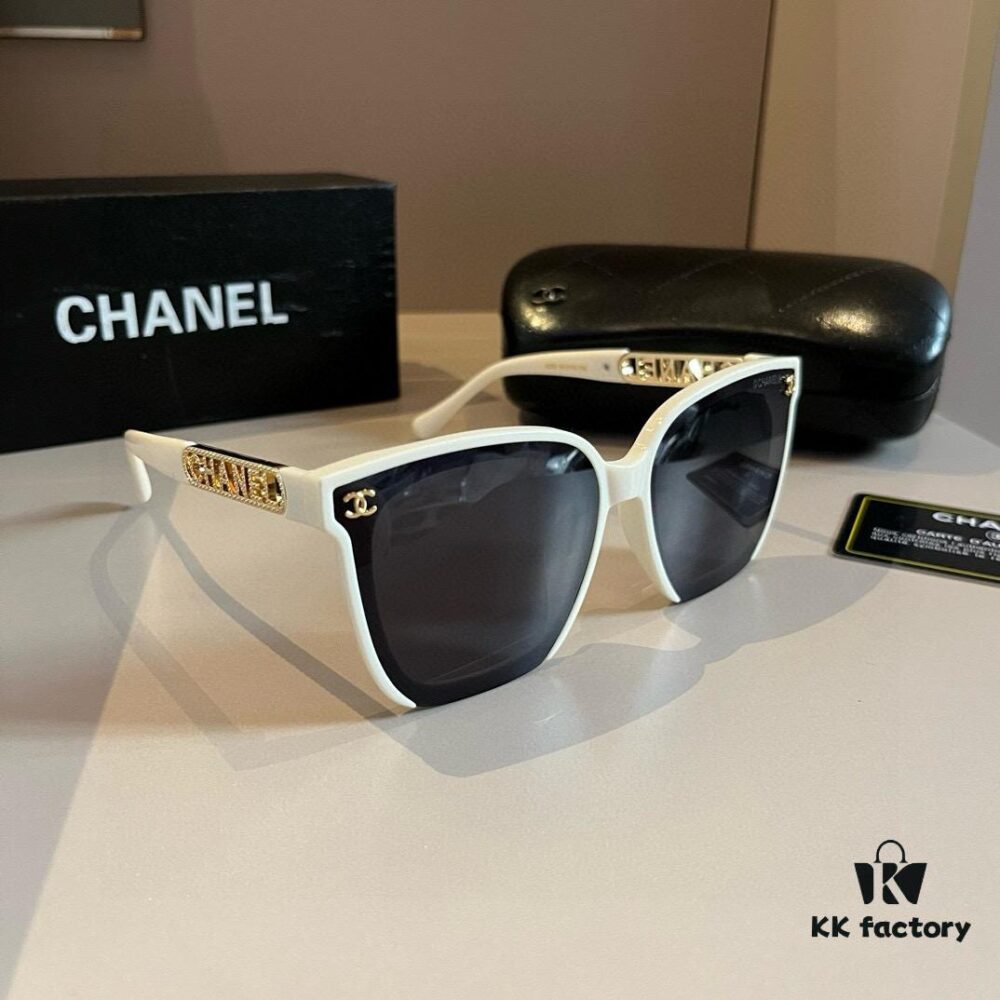 6931aa6eccd8ab3d7af9ed40 Chanel Feminine Sunglasses, Influencer's Style Sun Glasses