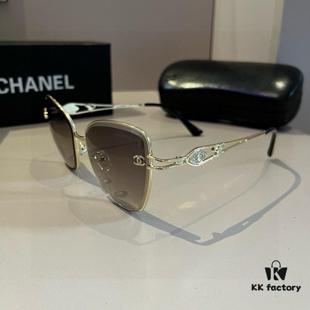 6931aa72ccd8ab3d7af9ed8a Chanel 2024 New Large-Frame Sunglasses, Flattering Round and Full Face Shapes, Stylish and Slimming
