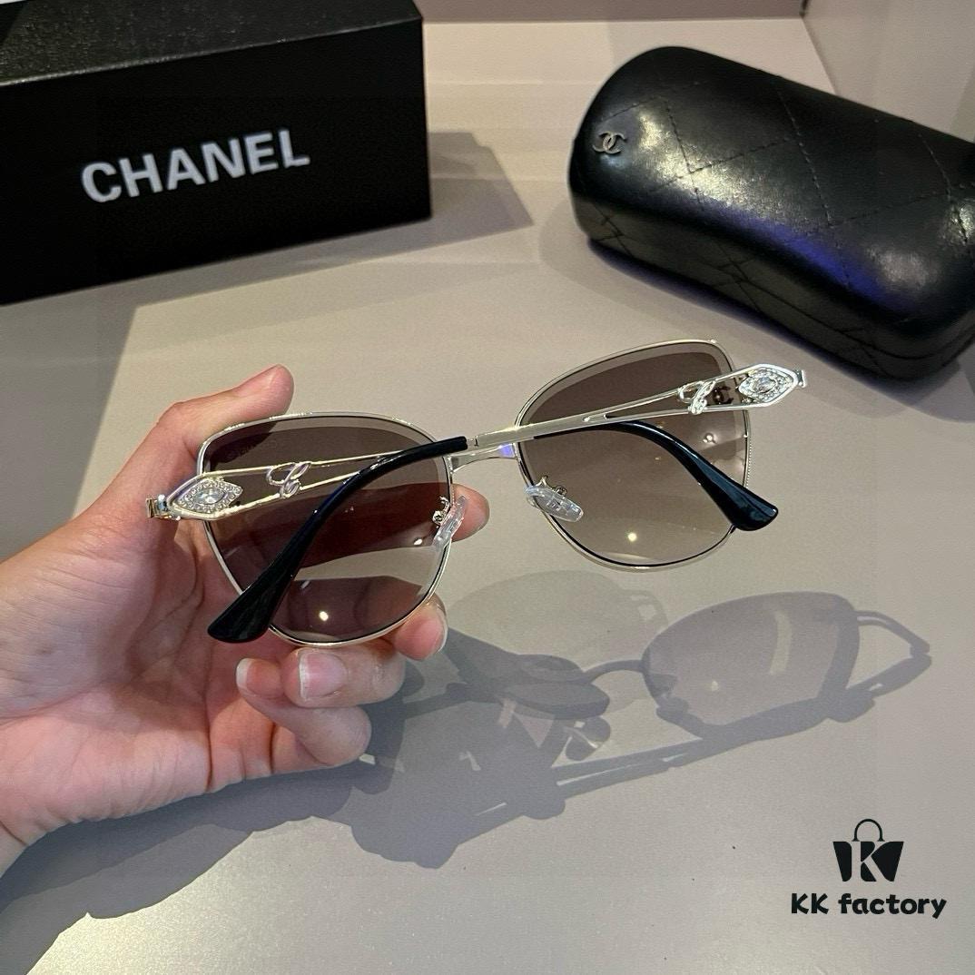 6931aa73ccd8ab3d7af9ed8d Chanel 2024 New Large-Frame Sunglasses, Flattering Round and Full Face Shapes, Stylish and Slimming