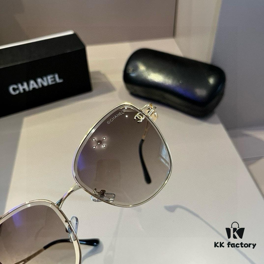6931aa73ccd8ab3d7af9ed8e Chanel 2024 New Large-Frame Sunglasses, Flattering Round and Full Face Shapes, Stylish and Slimming