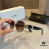 Celine New Archlight Sunglasses CL40222U, Same as Lisa's Oval Frame with Thick Metal Temples, Exuding a Retro Vibe