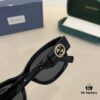 6931ab81ccd8ab3d7af9fdbd Gucci New Heavyweight Women's Sunglasses with Large Frame and 3D Design for Flattering Facial Contour