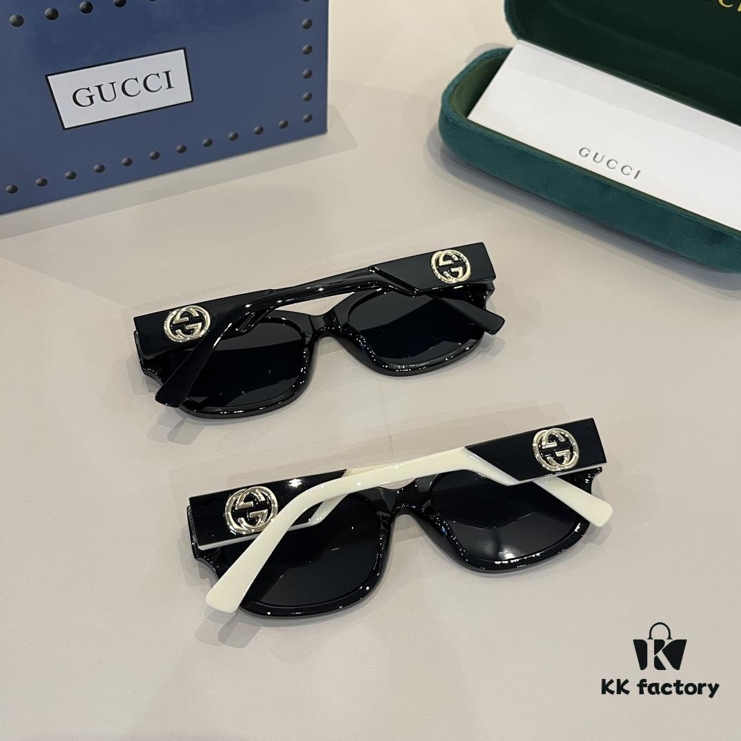 6931ab81ccd8ab3d7af9fdbe Gucci New Heavyweight Women's Sunglasses with Large Frame and 3D Design for Flattering Facial Contour