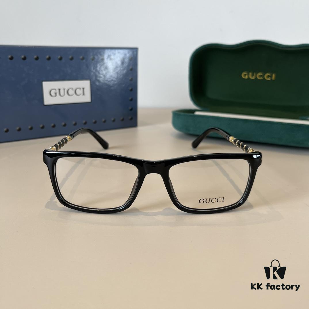 Optical Glasses, Natural Look Essential