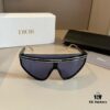 6931aba7ccd8ab3d7af9fffc DIOR DiorClub M2 Sunglasses, Same Style as Worn by Liu Yuxin and Yang Caiyu