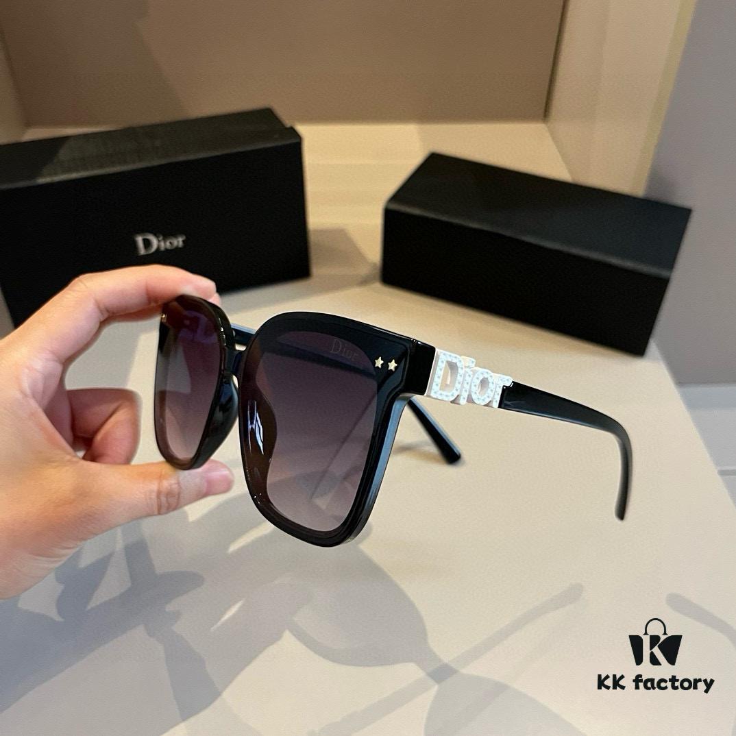 6931abb4ccd8ab3d7afa00ca Dior Sunglasses, Lightweight and Comfortable, Oversized Face-Flattering Small Frame Sunglasses