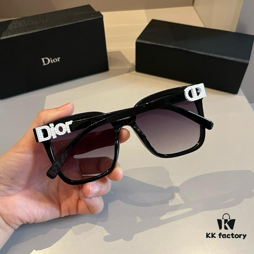 6931abb5ccd8ab3d7afa00cc Dior Sunglasses, Lightweight and Comfortable, Oversized Face-Flattering Small Frame Sunglasses
