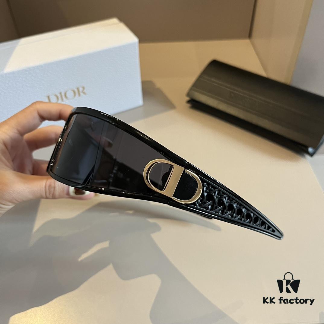 6931abbbccd8ab3d7afa012e Dior Sunglasses 🕶️