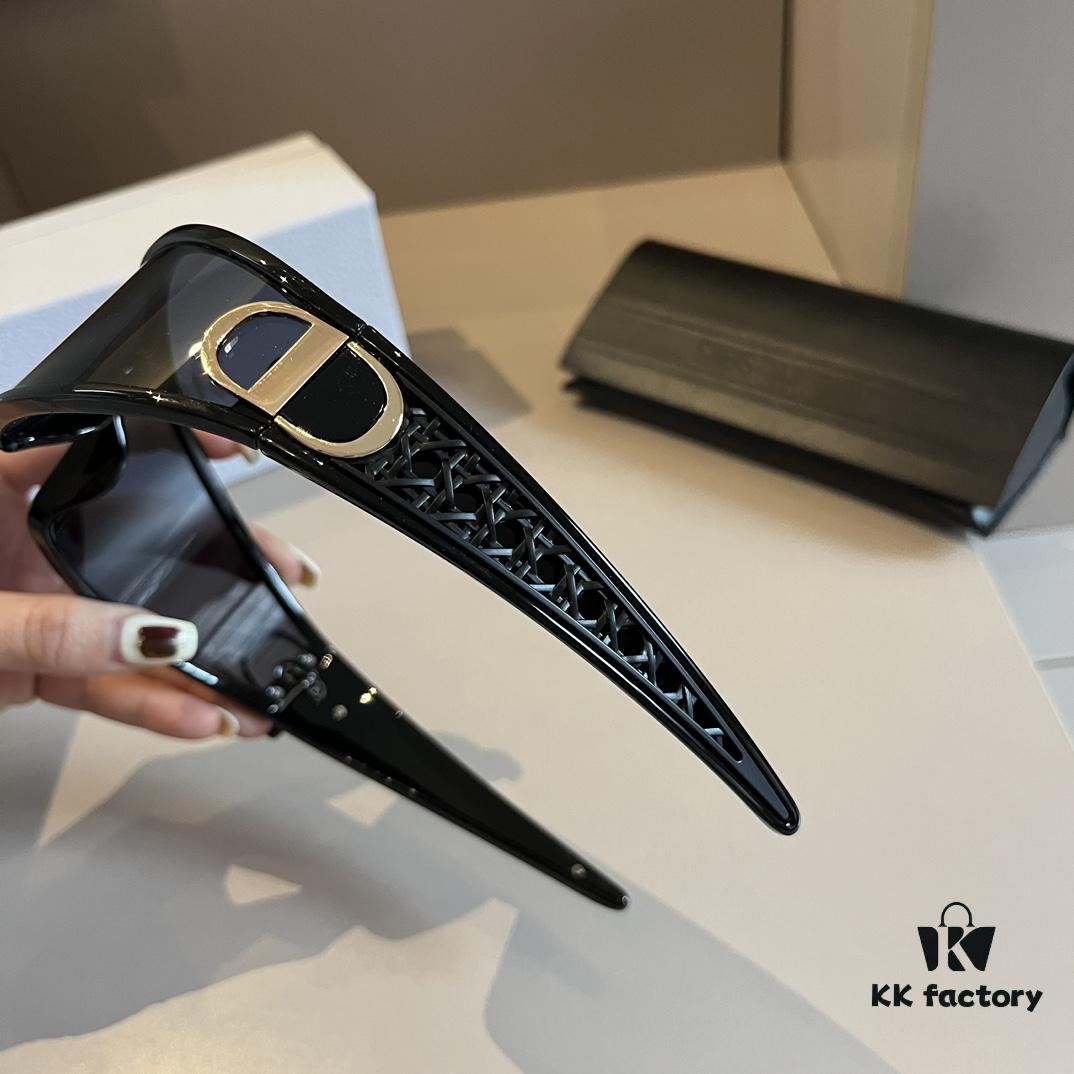 6931abbbccd8ab3d7afa012f Dior Sunglasses 🕶️