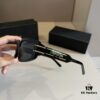 6931abc2ccd8ab3d7afa01a2 Dior Sunglasses, Same Style as Worn by Jiang Shuying