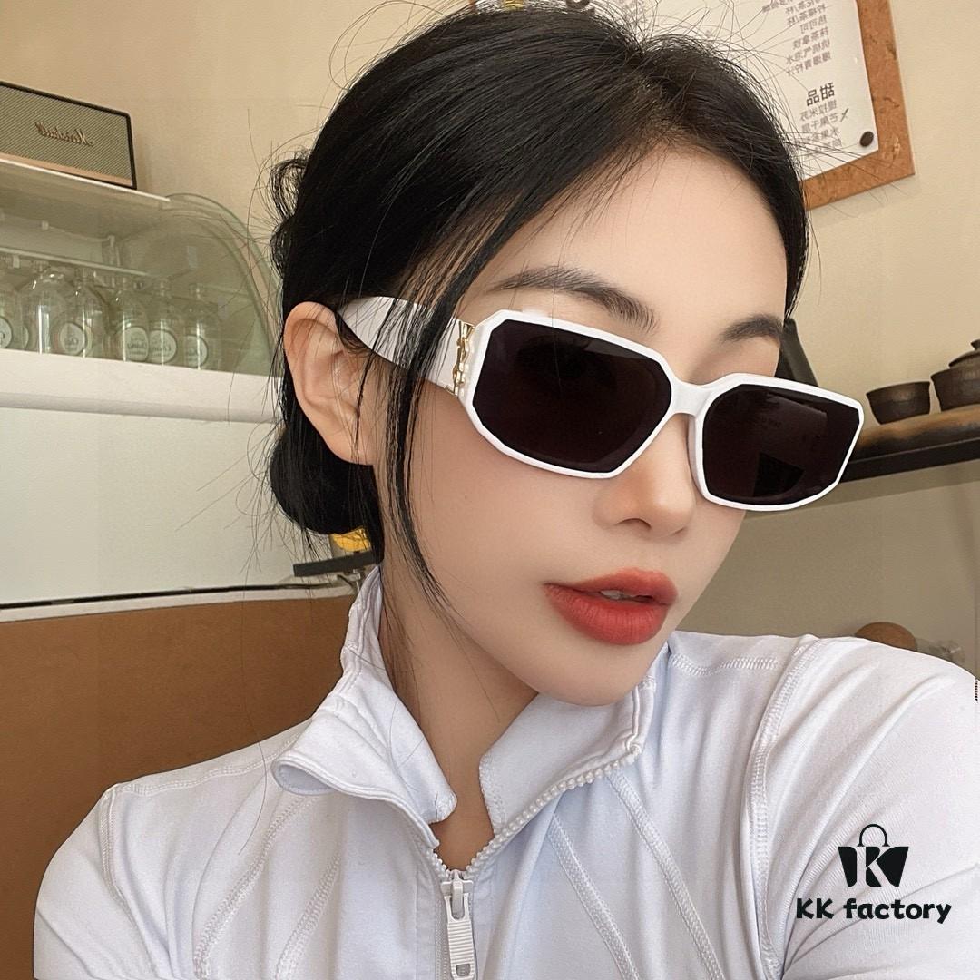 YSL Saint Laurent Women's Cat-Eye Fashion Sports Blue Light Blocking Sunglasses