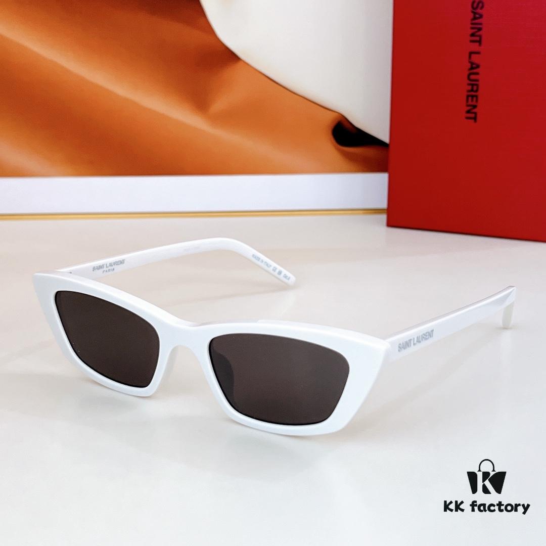 125 Saint Laurent MOD: SL277 Size: 52 □ 18-145