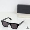 6931ac0accd8ab3d7afa05ea 130 Saint Laurent SL 719 Unisex Sunglasses with Iconic Frame Design and Integrated Logo Detail