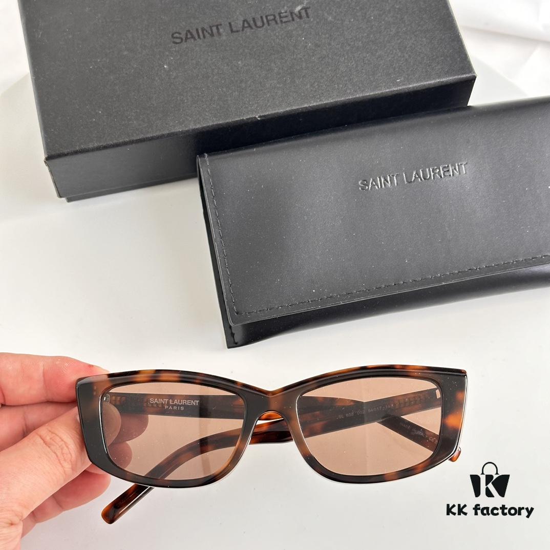 6931ac24ccd8ab3d7afa076b SAINT LAURENT YSL SL 658 Small Frame Style Popularized by Western Instagram Influencers