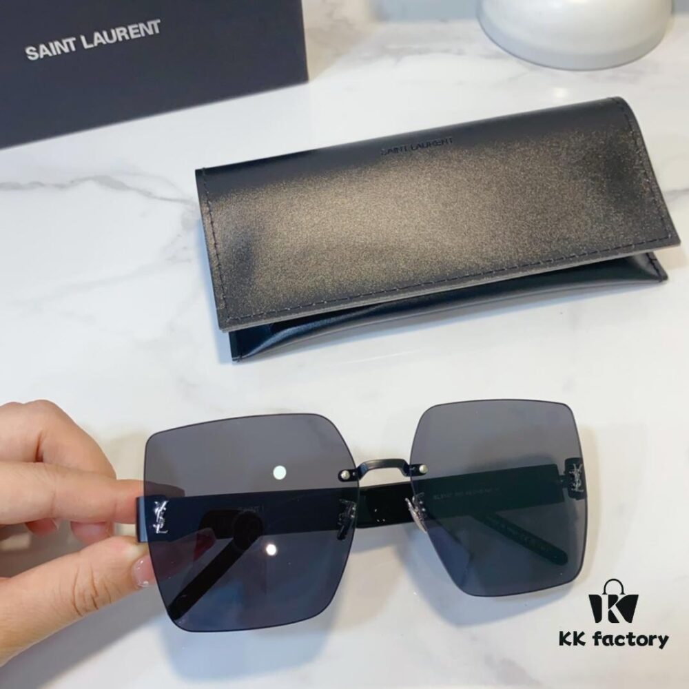 6931ac2fccd8ab3d7afa0812 SAINT LAURENT MOD: 514 Size: 62×15-140