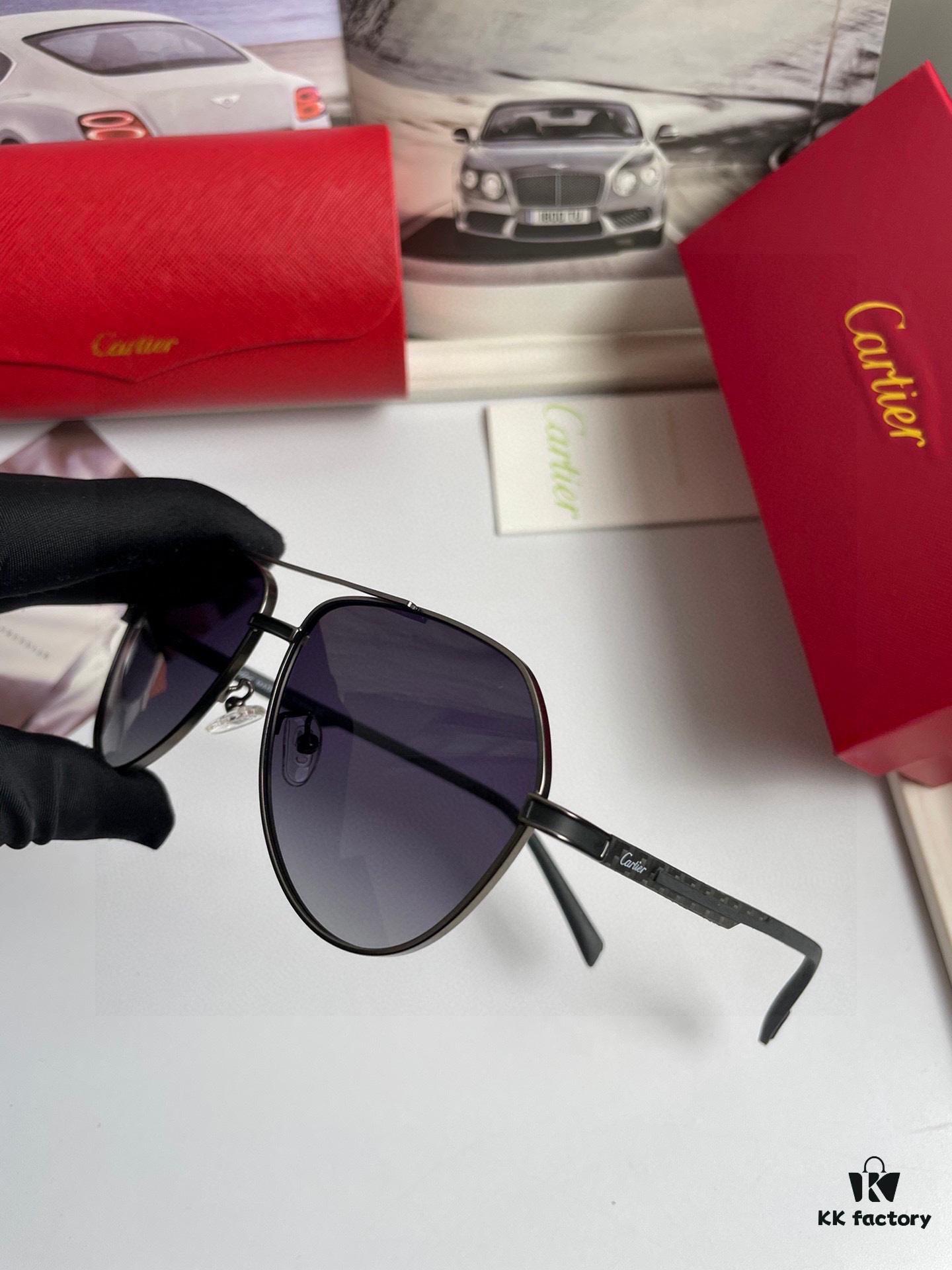 6931ac4eccd8ab3d7afa09fb New Arrival 💥 Brand: Cartier Unisex Polarized Sunglasses