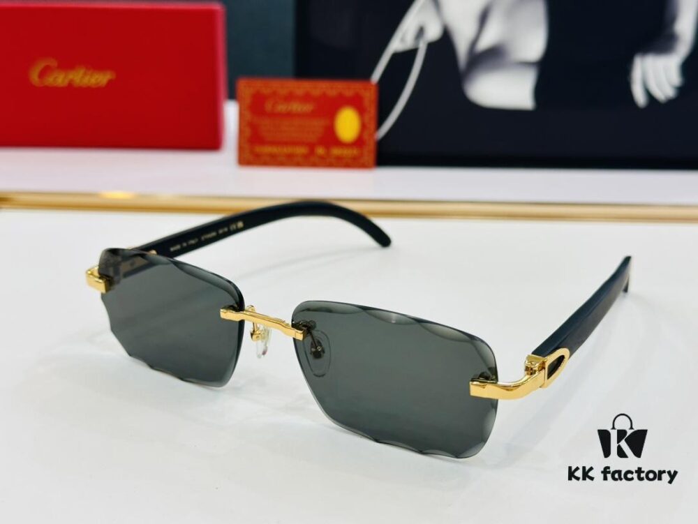 6931ac5bccd8ab3d7afa0ac8 Cartier CT0529S Size: 60□16-140 Fashion Casual Sunglasses