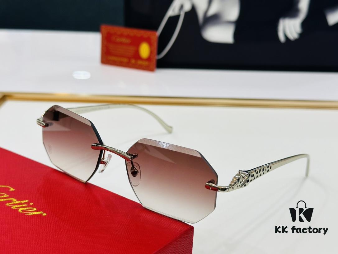 6931ac6eccd8ab3d7afa0bfc Cartier CT0524S Size: 56□17-130 Fashion Casual Sunglasses