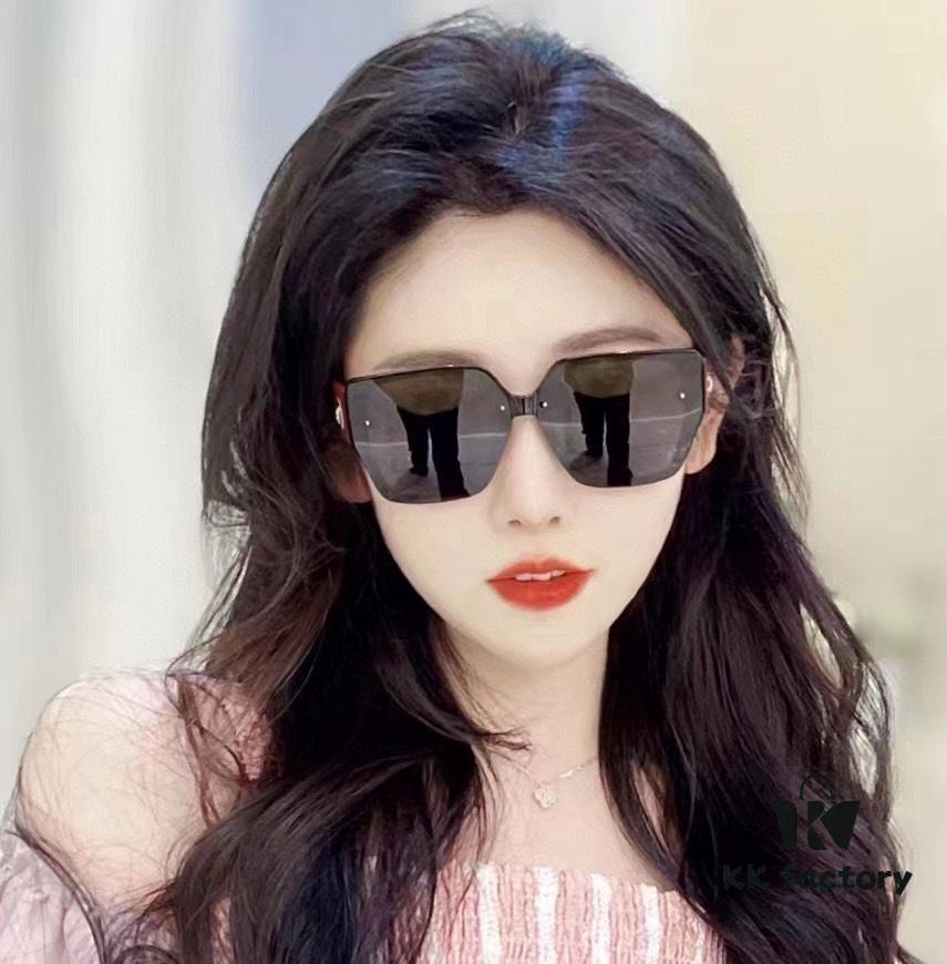 6931ac98ccd8ab3d7afa0e8e Cartier 2024 New Women's Sunglasses, Elegant Classic Frame Style