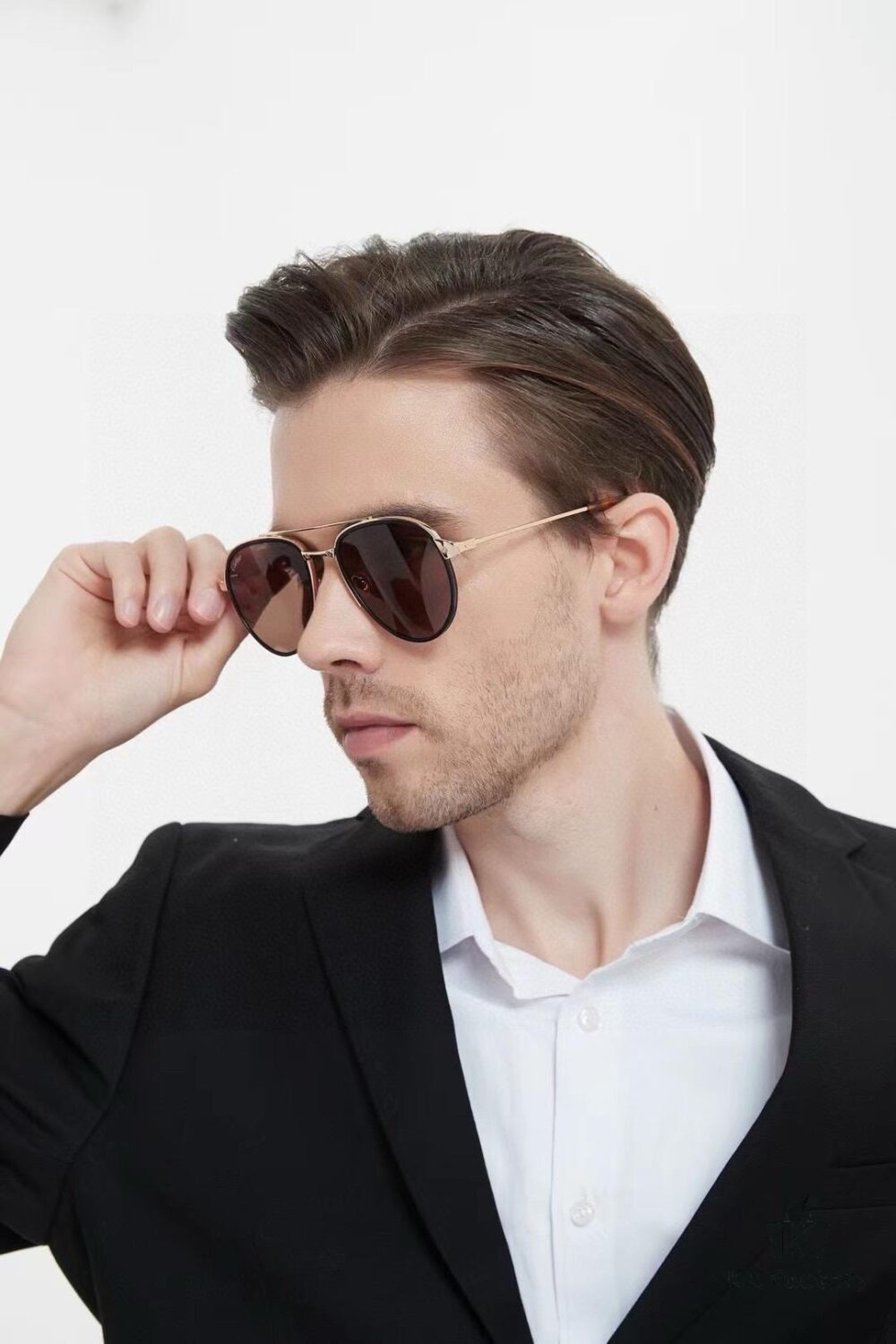 6931acafccd8ab3d7afa0fec Original Spring Hinge Santos de Cartier Sunglasses, Golden Electroplated Brushed Platinum Bicolor Metal, Aviator Style, High-Definition Authentic Lenses, the Pinnacle of Eyewear