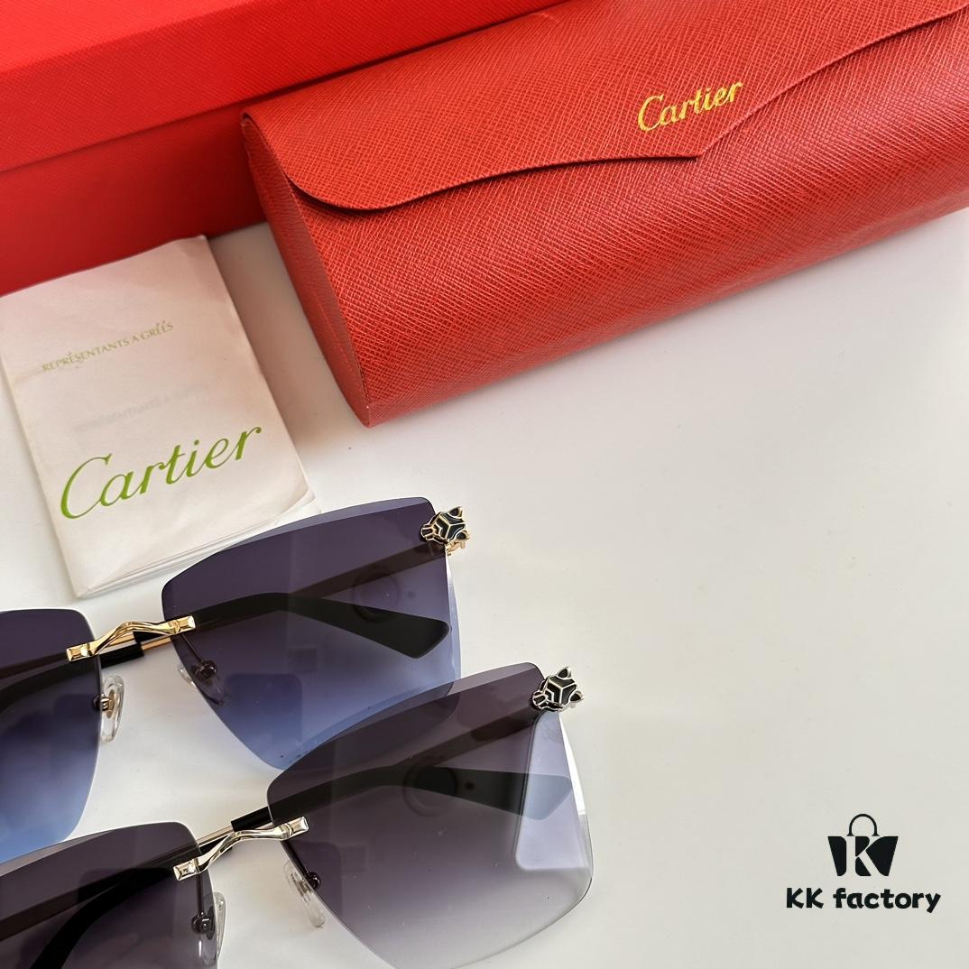 6931acbcccd8ab3d7afa10a6 Classic Painted Leopard Head Cartier Gold-Plated CT0397S Sunglasses