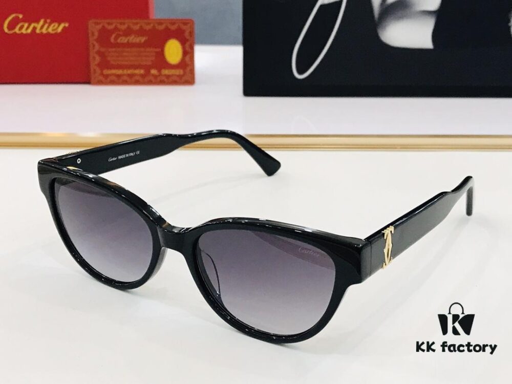 100 Cartier CT0450O Size: 54-17-145, Universal Frame Shape, Minimalist and Elegant, Fashionable and Casual, Small Frame Design, Suitable for All Face Types, Eyeglasses, Sunglasses