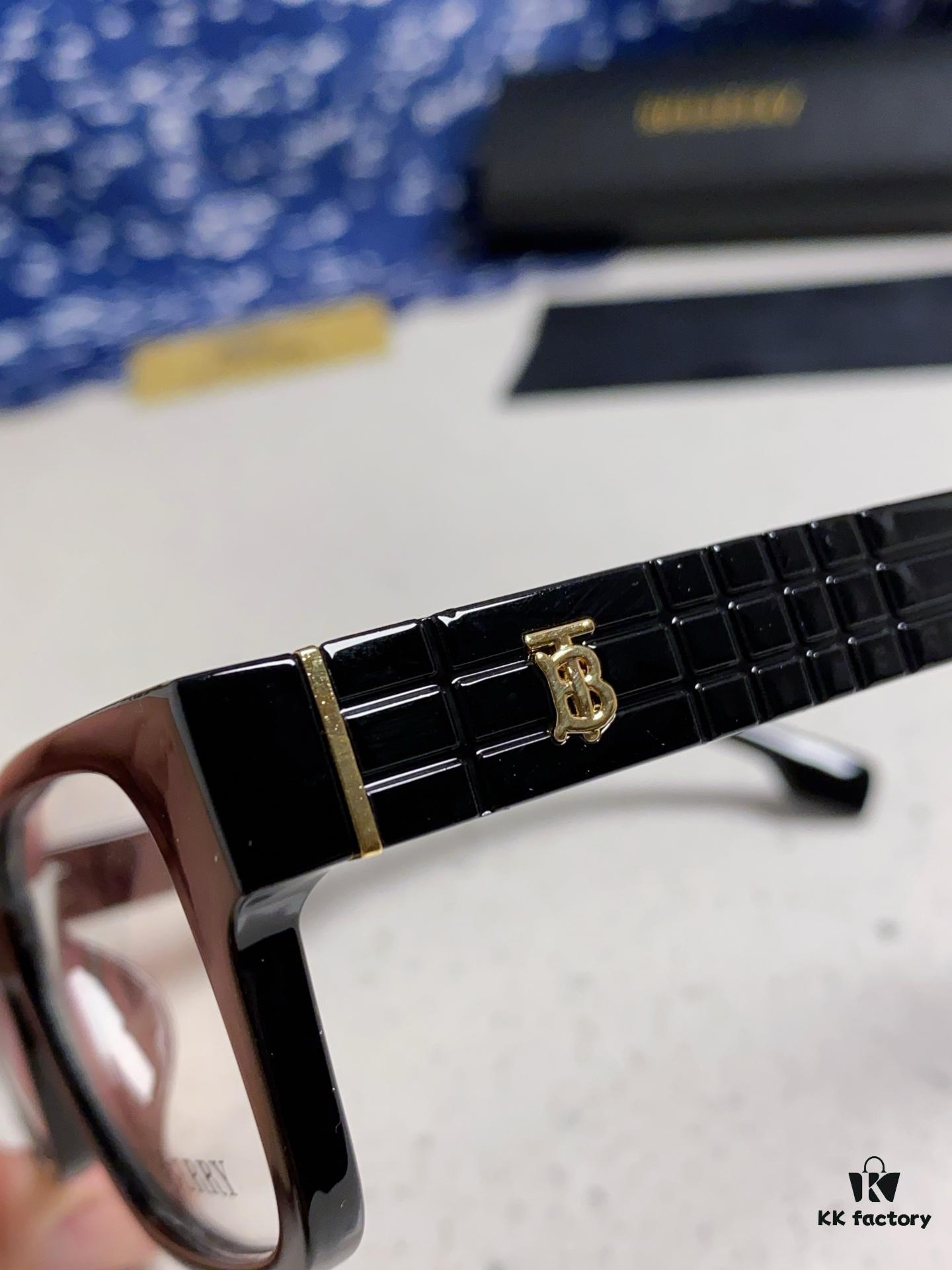 6931acd4ccd8ab3d7afa120e Burberry 2025 New Arrival High-Aesthetic Women's Eyeglass Frame, Large Frame Prescription-Compatible, Blue Light Blocking, Non-Powered Glasses for Daily Wear, Slimming Effect