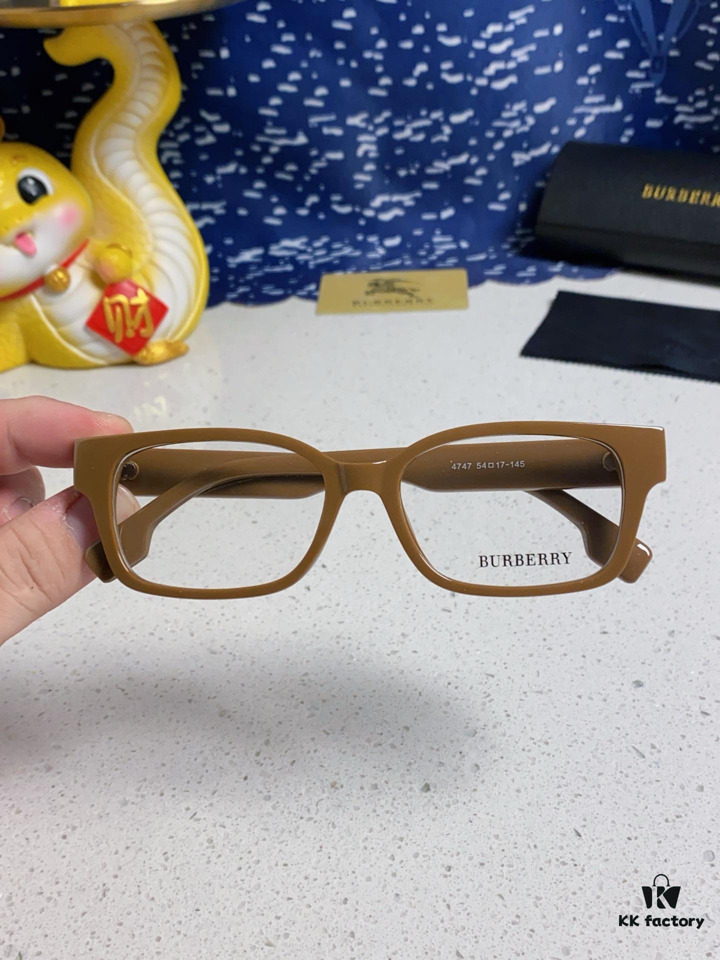6931acd5ccd8ab3d7afa1221 Burberry 2025 New Arrival High-Aesthetic Eyeglass Frame for Women, Large Frame Prescription-Compatible Clear Lens Glasses, Blue Light Blocking, Non-Powered Frame, Slimming Effect, Everyday Wear