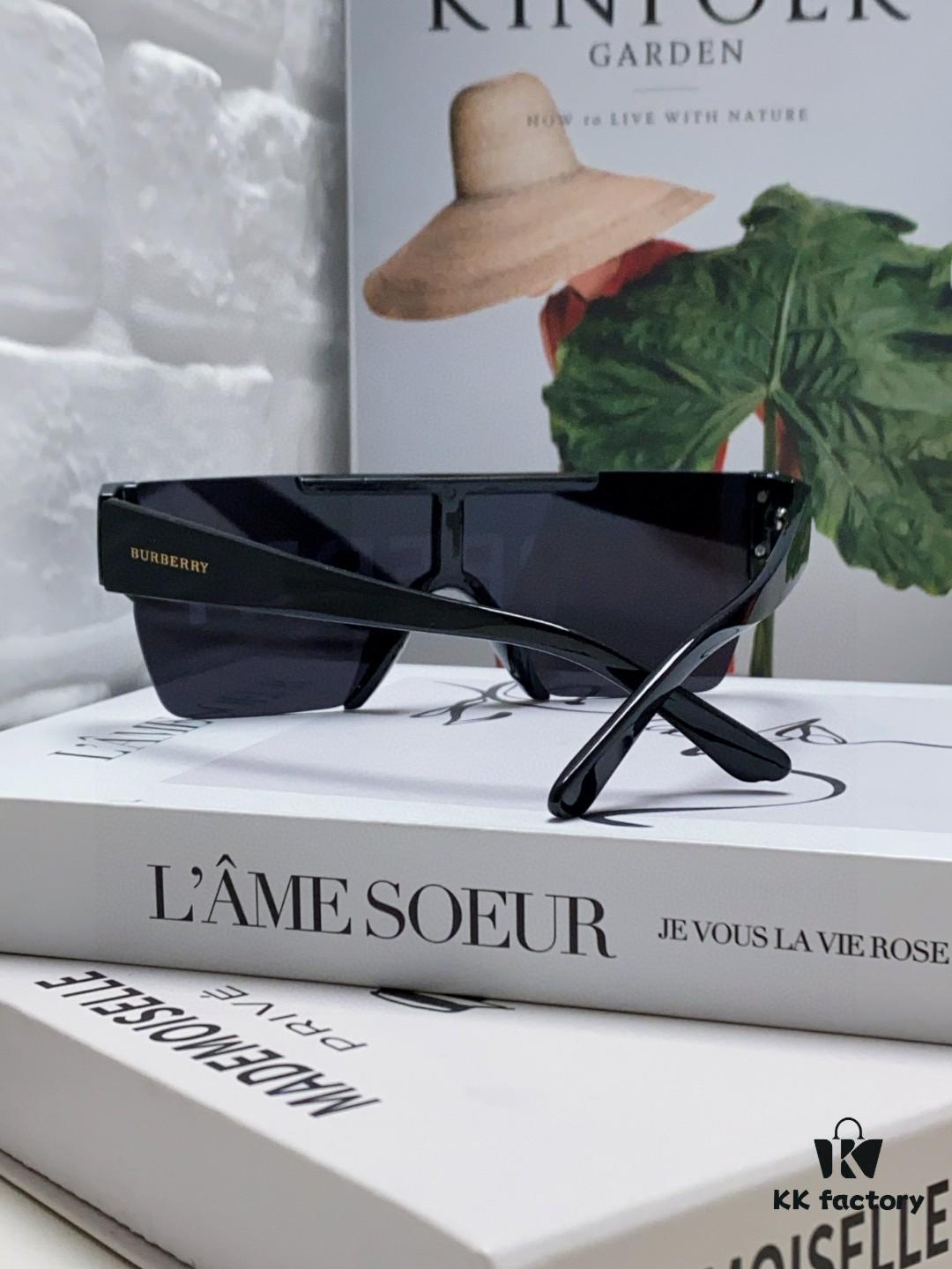 6931ace2ccd8ab3d7afa12af New Arrival Burberry Letter Print Sunglasses 4291