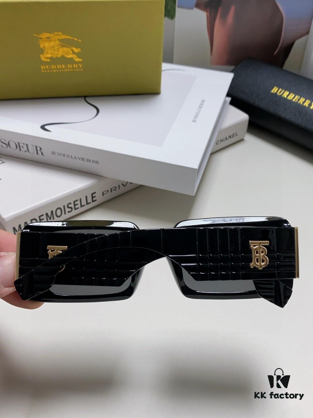 6931acf4ccd8ab3d7afa13c3 Burberry 2024 New Arrival Retro Stylish and Avant-Garde Sunglasses, High-Quality Unisex Square Frame Fashion Sun Glasses