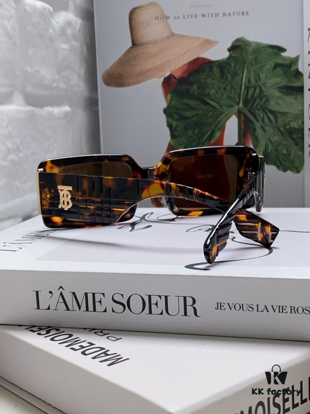 6931acf5ccd8ab3d7afa13cb Burberry 2024 New Arrival Retro Stylish Avant-Garde Sunglasses, High-Quality Unisex Square Frame Fashion Sun Glasses