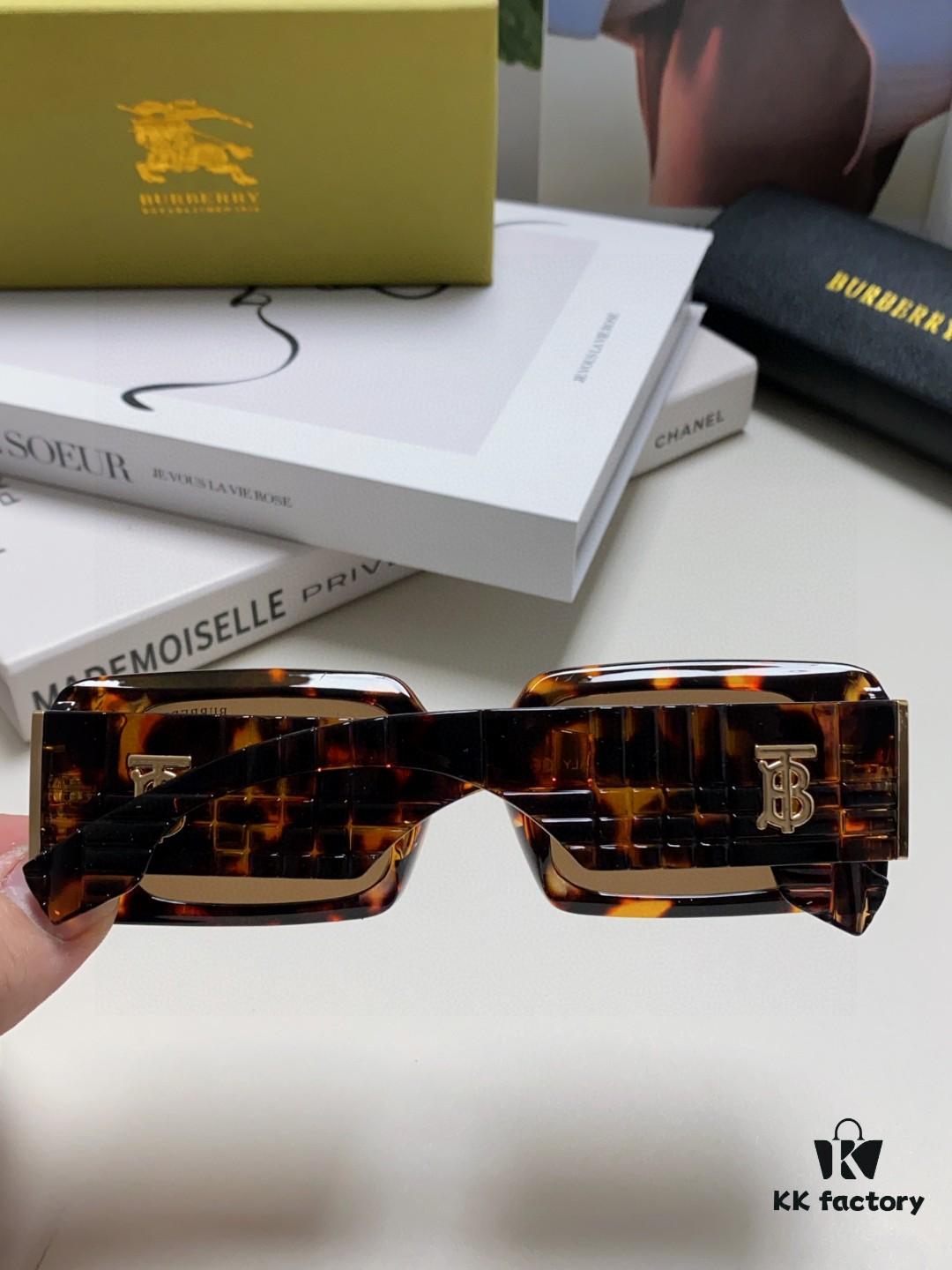 6931acf5ccd8ab3d7afa13cd Burberry 2024 New Arrival Retro Stylish Avant-Garde Sunglasses, High-Quality Unisex Square Frame Fashion Sun Glasses