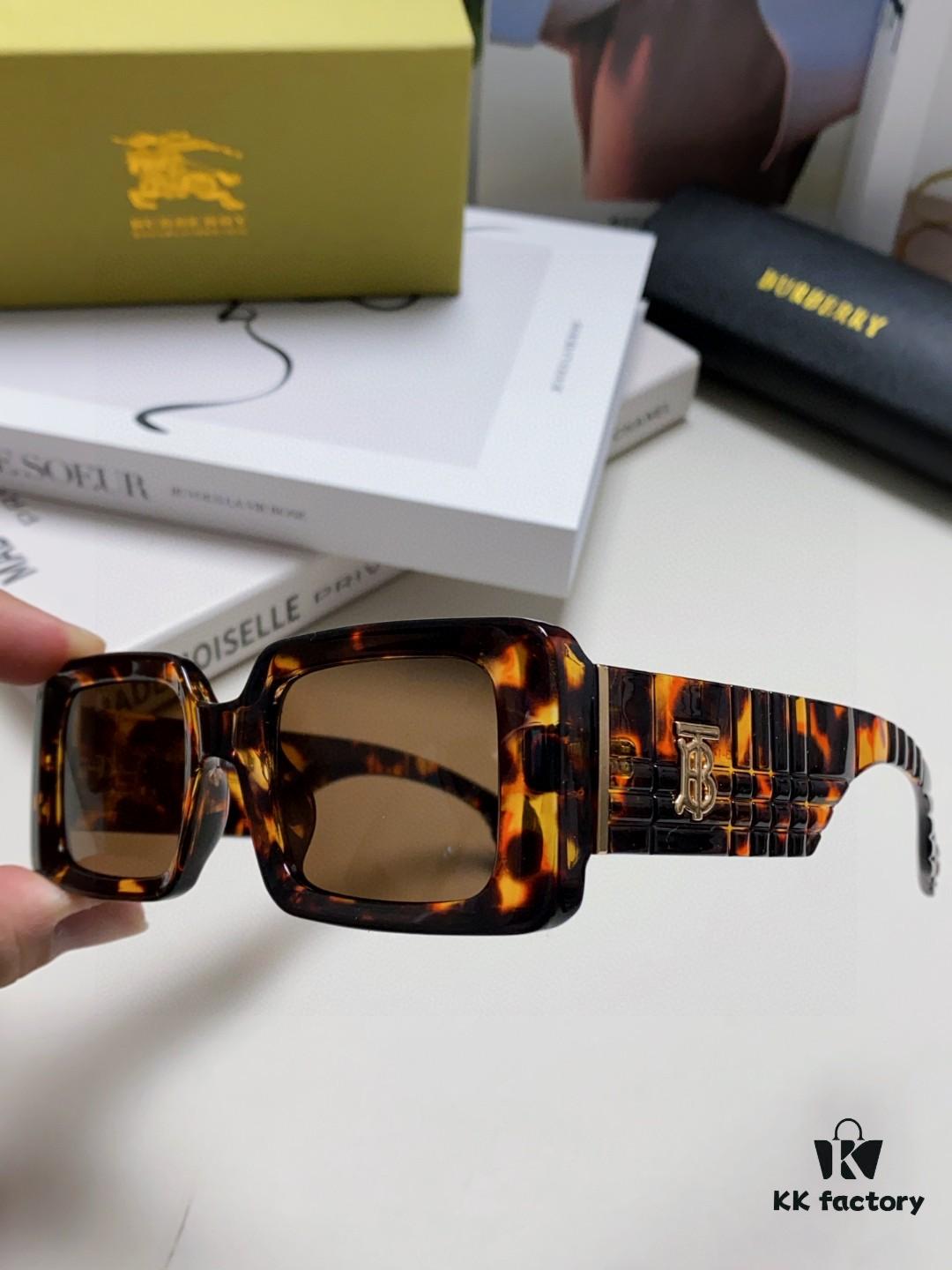 6931acf5ccd8ab3d7afa13ce Burberry 2024 New Arrival Retro Stylish Avant-Garde Sunglasses, High-Quality Unisex Square Frame Fashion Sun Glasses
