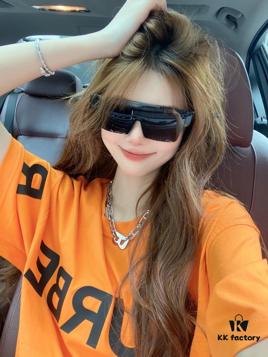 6931acf6ccd8ab3d7afa13e5 Burberry BE4291 Unisex Sunglasses (Plain Lens Edition)