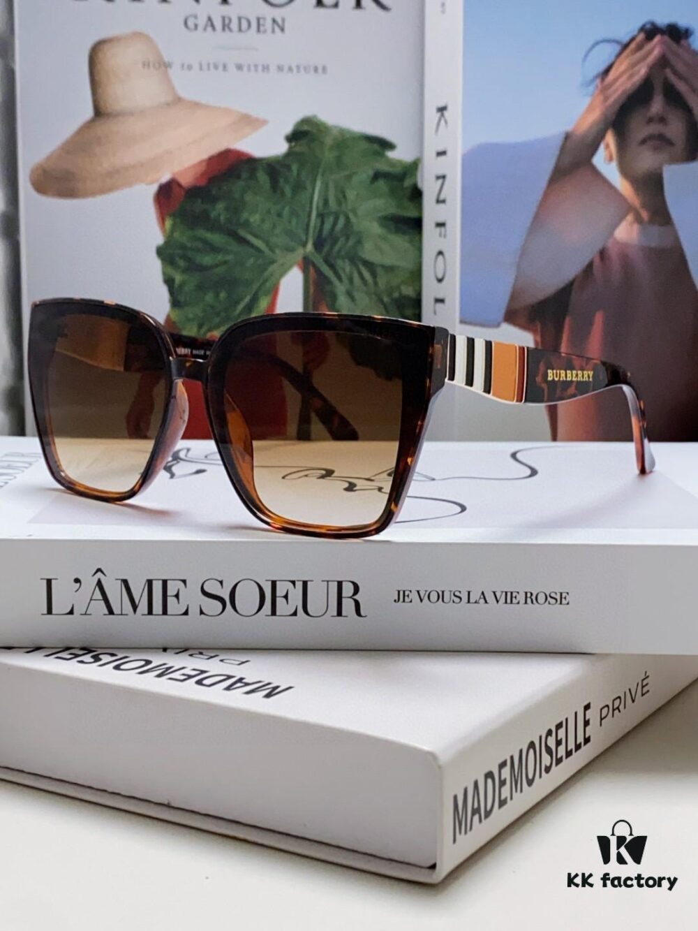6931acfcccd8ab3d7afa143f BURBERRY 2024 New Arrival European and American Fashion Sunglasses, Men's and Women's Trendy Oversized Sun Glasses for Street Photography