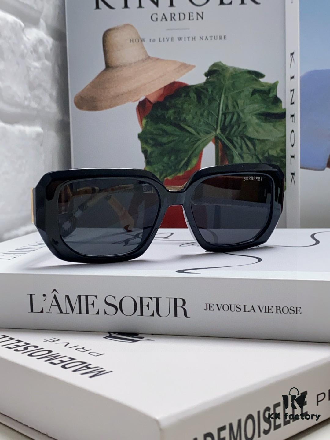 6931acfeccd8ab3d7afa1454 Burberry 2024 New Flat-Frame Sunglasses Unisex, Stylish and Versatile Sun Protection Eyewear for Men and Women