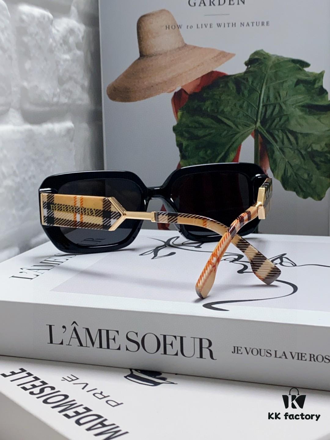 6931acfeccd8ab3d7afa1455 Burberry 2024 New Flat-Frame Sunglasses Unisex, Stylish and Versatile Sun Protection Eyewear for Men and Women