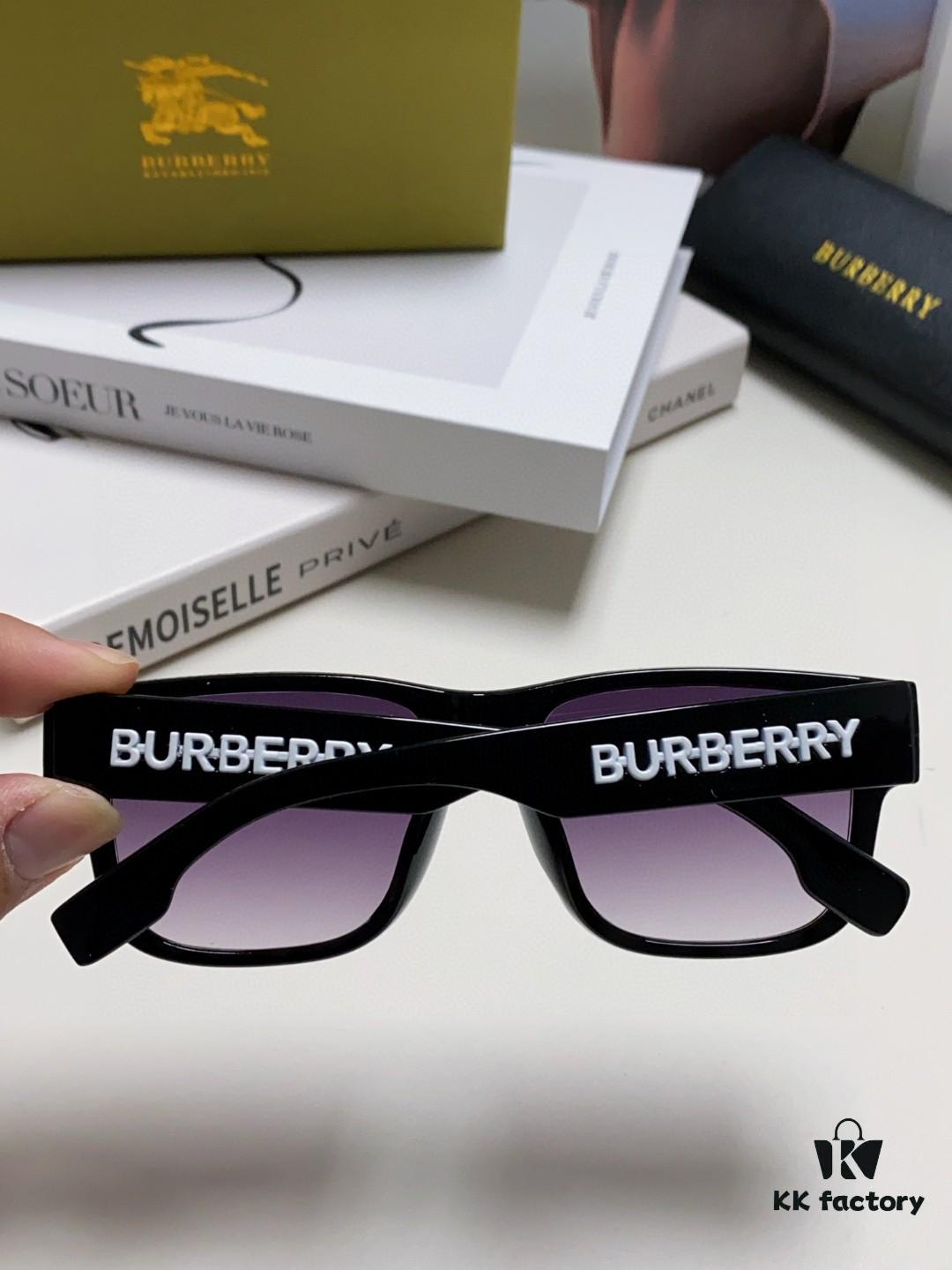 6931ad15ccd8ab3d7afa15bd NEW BURBERRY