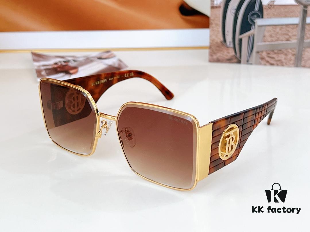 140 BURBERRY Mod: BE6008 Size: 61-17-140 Sunglasses