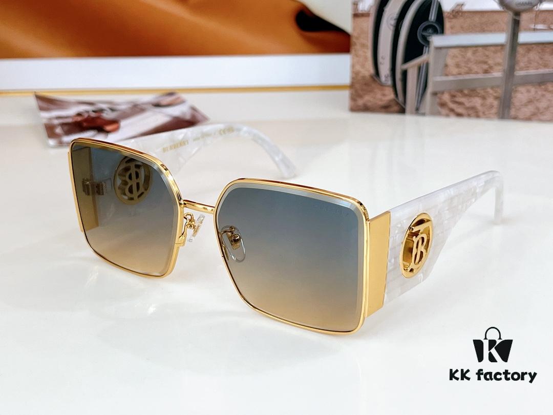 140 BURBERRY Mod: BE6008 Size: 61-17-140 Sunglasses