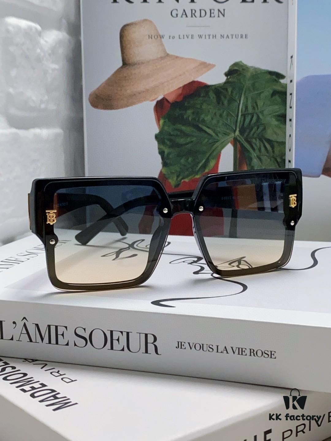 6931ad1accd8ab3d7afa15fe Burberry 2024 New Arrival Women's Sunglasses, Trendy Oversized Frame for Large Faces, Slimming UV-Protective Sunglasses with Premium Aesthetic, Instagram-Worthy Ladies' Eyewear