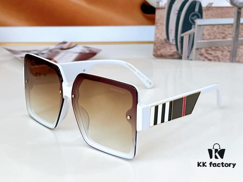 6931ad21ccd8ab3d7afa1669 140 BURBERRY BE5381U Sunglasses