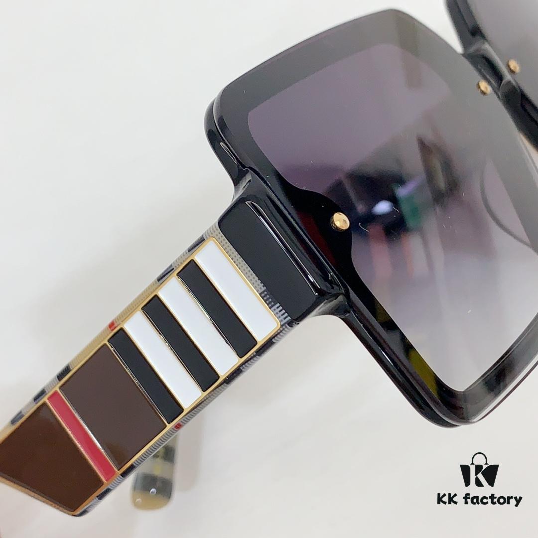 140 BURBERRY Burberry Model: BE5381U 🍁🍁🍁 Size: 55-18-145 Eyeglasses Sunglasses