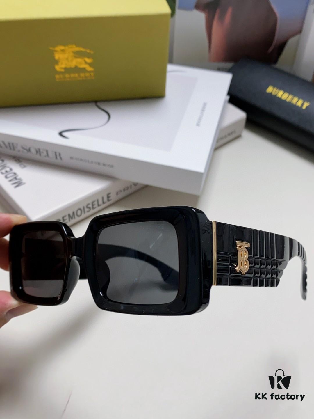 6931ad28ccd8ab3d7afa16d6 Burberry 2024 New Arrival Vintage Style Avant-Garde Sunglasses Unisex High-Quality Square Frame Fashionable Sun Glasses