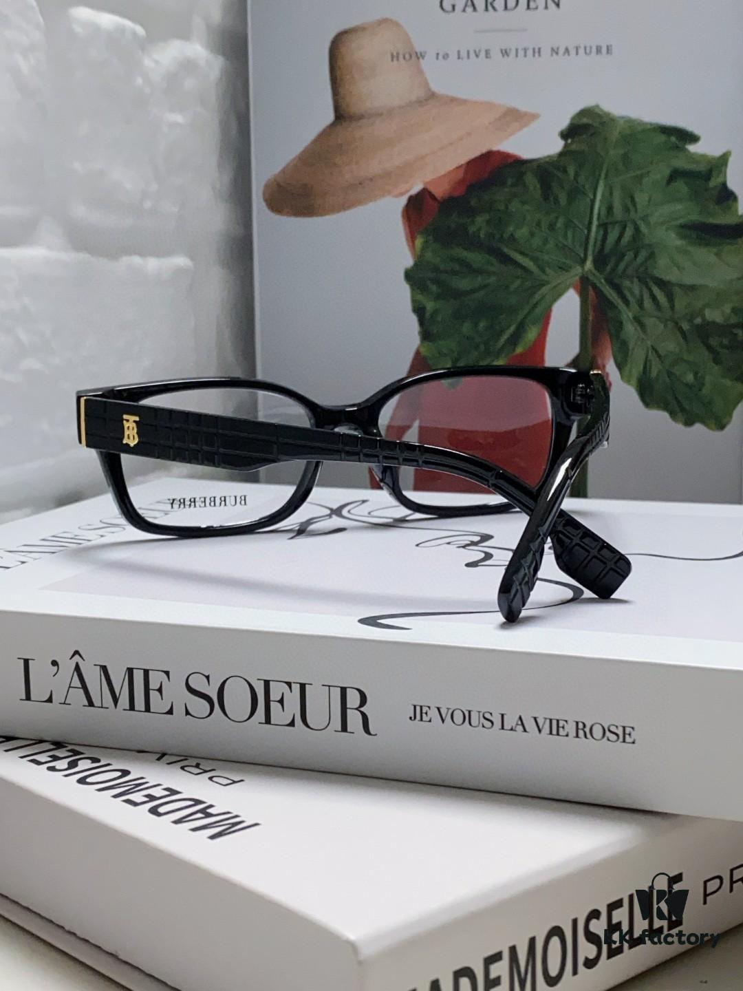 6931ad29ccd8ab3d7afa16dd Burberry 2024 New Arrival High-Beauty Eyeglass Frame for Women, Large Frame Prescription-Compatible, Slimming Blue-Light Blocking Optical Glasses, Non-Powered Sunglasses